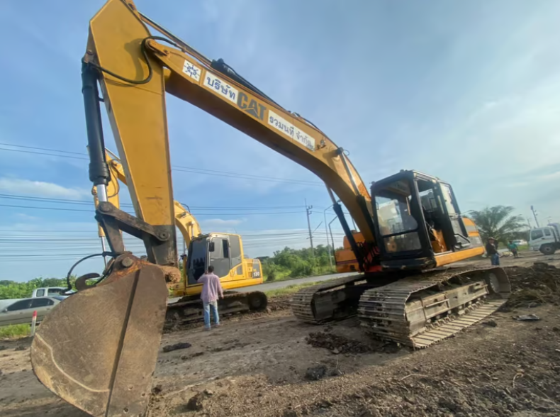 Cat320